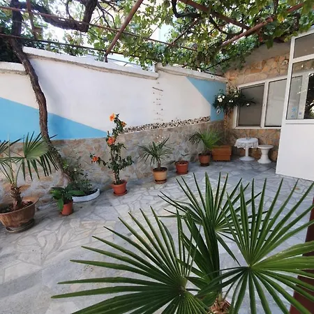 Guest house The Sunrise View